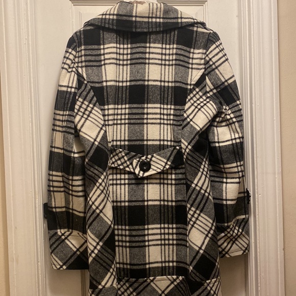 Ambition from Macys Plaid Black & White Coat Brand New with tags attached - Picture 3 of 3